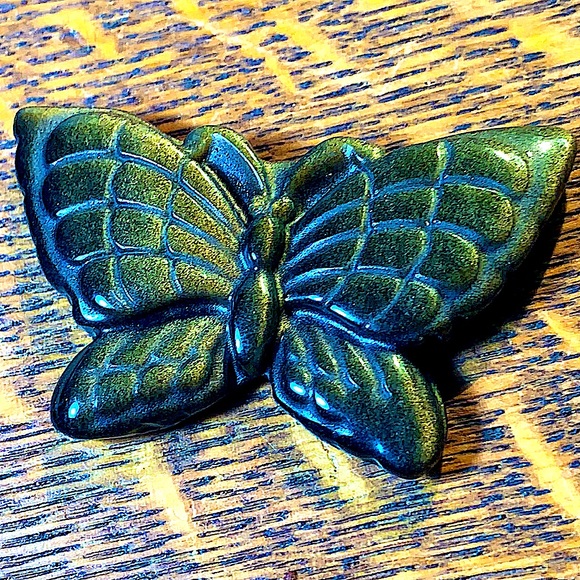 BUTTERFLY 🦋 GOLDEN OBSIDIAN CARVED CRYSTAL - Picture 3 of 9